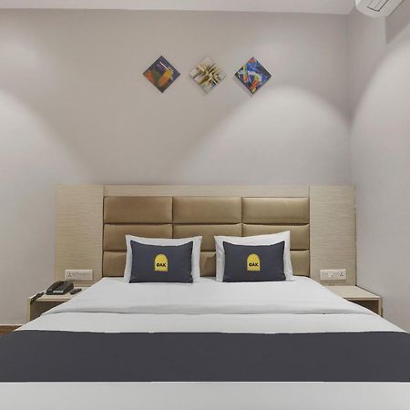 Townhouse Oak Sohotel Hāora 外观 照片