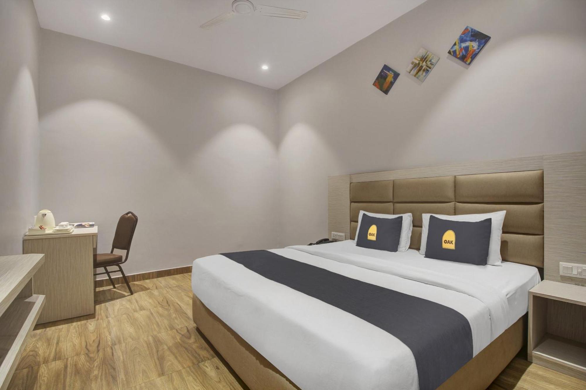 Townhouse Oak Sohotel Hāora 外观 照片